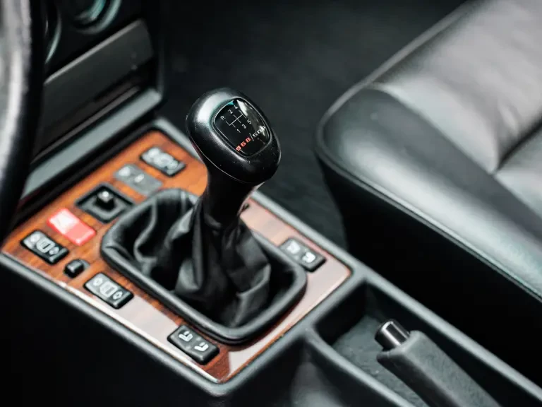 1990 Mercedes-Benz 190E 2.5-16 Evolution II - Image 17 of 31