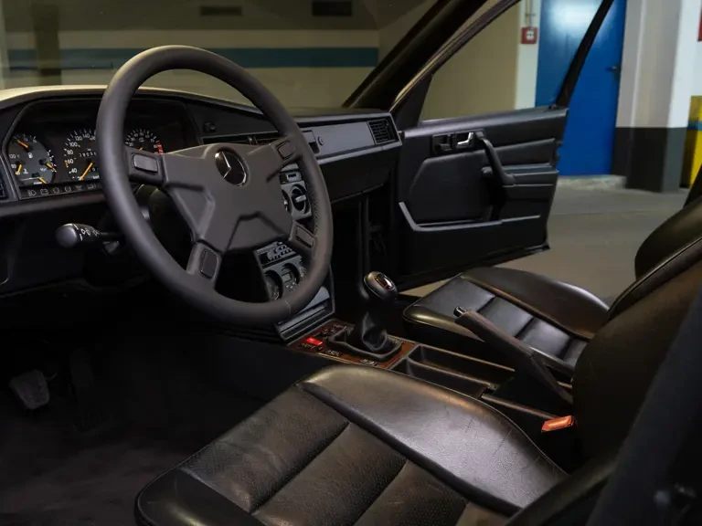 1990 Mercedes-Benz 190E 2.5-16 Evolution II - Image 5 of 31