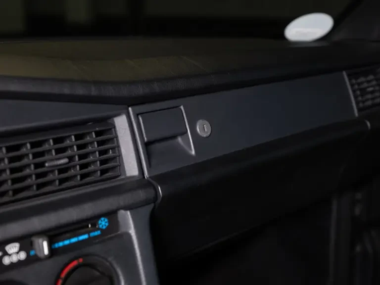 1990 Mercedes-Benz 190E 2.5-16 Evolution II - Image 18 of 31