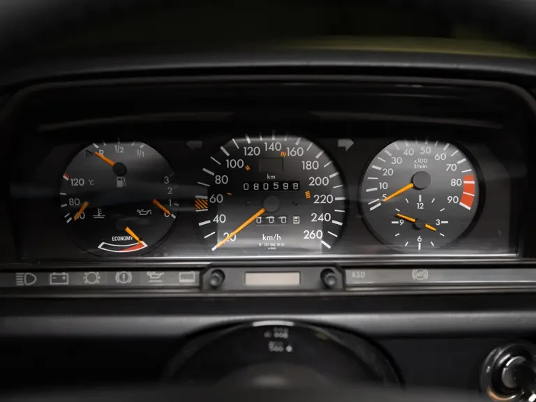 1990 Mercedes-Benz 190E 2.5-16 Evolution II - Image 10 of 31