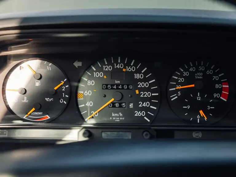 1990 Mercedes-Benz 190E 2.5-16 Evolution II - Image 13 of 31