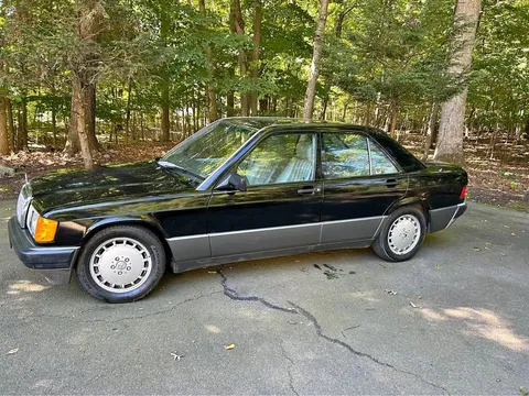 1990 Mercedes-Benz 190 E 2.6 Sedan 4D