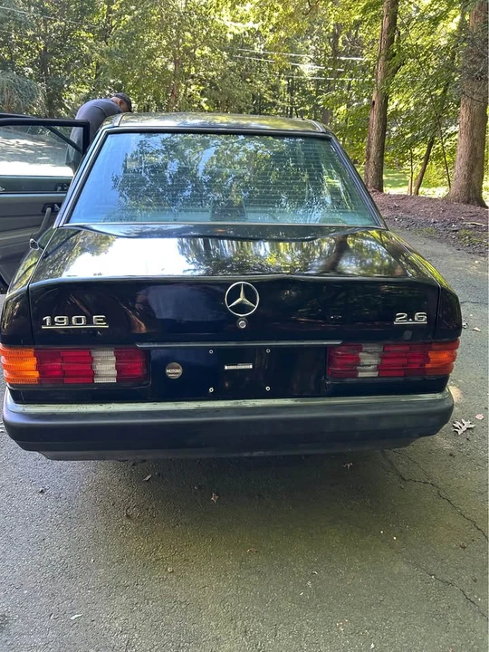 1990 Mercedes-Benz 190E - Image 6 of 6