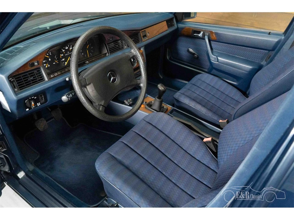 1990 Mercedes-Benz 190E - Image 2 of 19