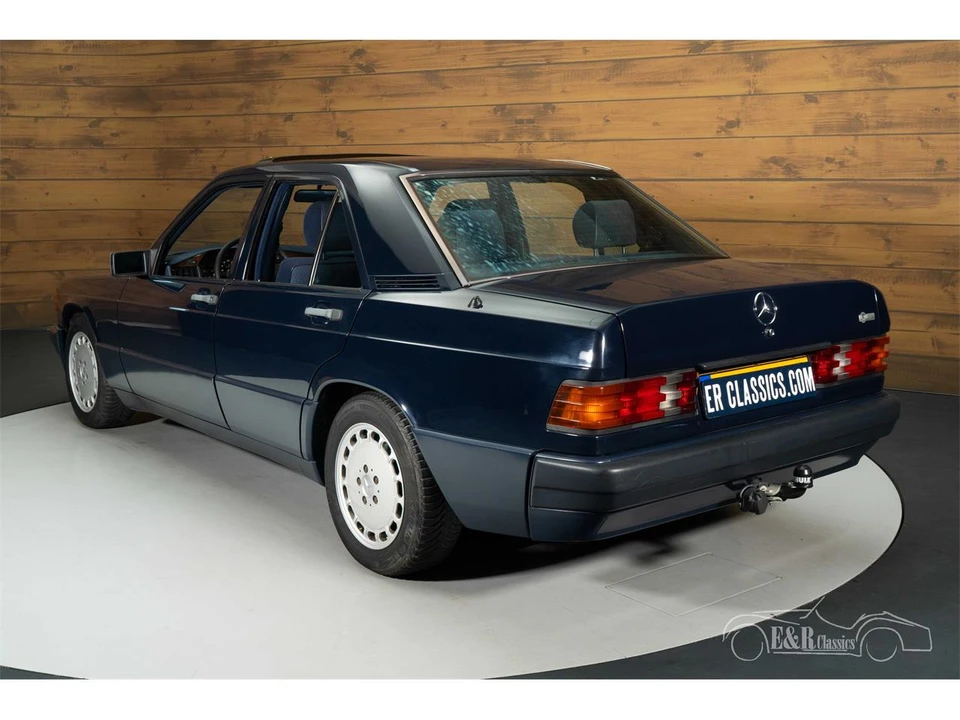 1990 Mercedes-Benz 190E - Image 8 of 19