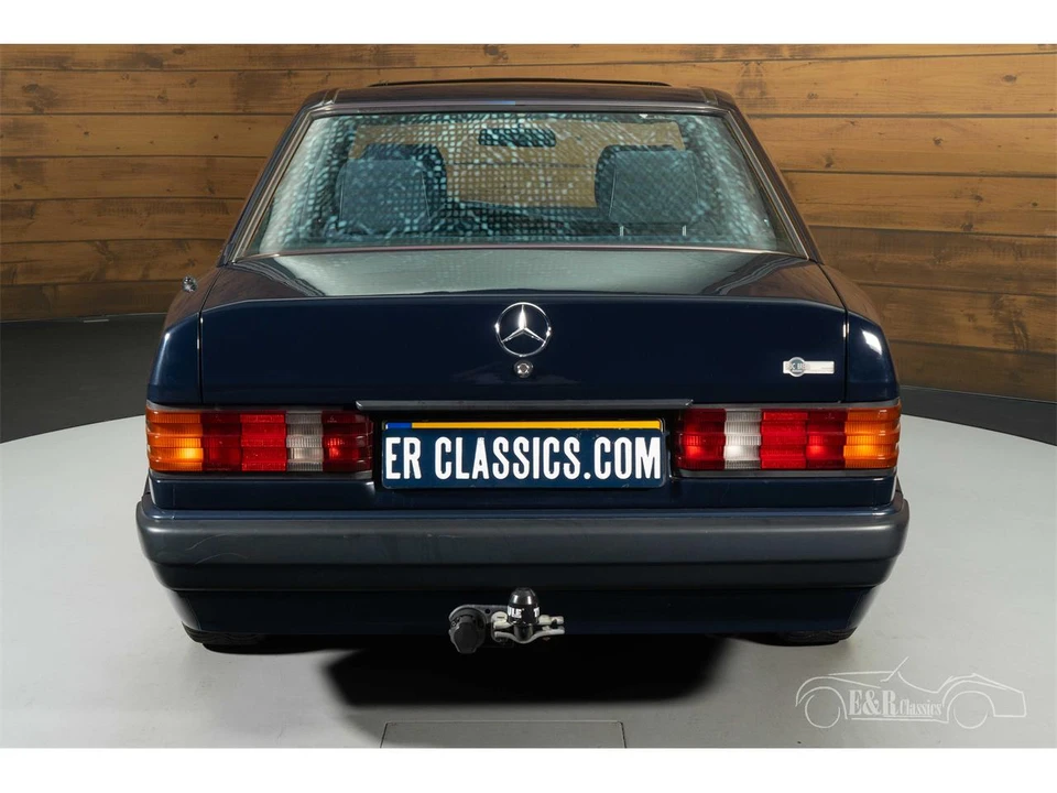 1990 Mercedes-Benz 190E - Image 9 of 19