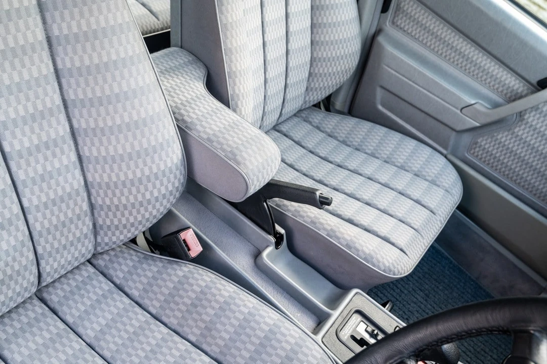 1990 Mercedes-Benz 190E - Image 20 of 30