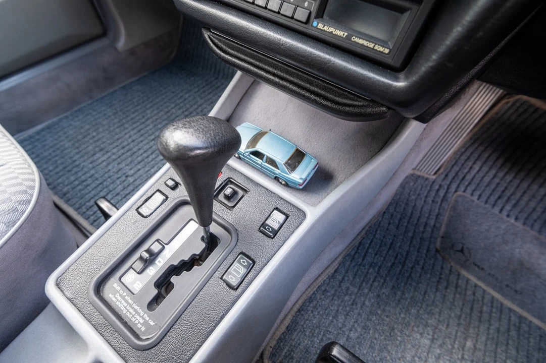 1990 Mercedes-Benz 190E - Image 26 of 30