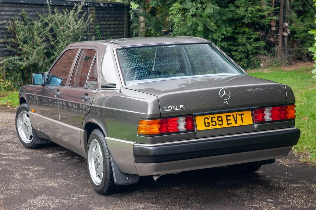 1990 Mercedes-Benz 190E - Image 7 of 30