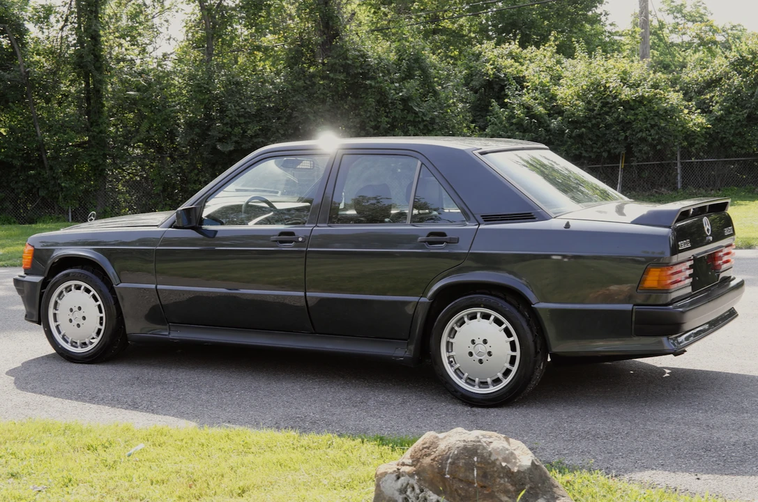 1990 Mercedes-Benz 190E 2.3-16 & 2.5-16 - Image 7 of 31
