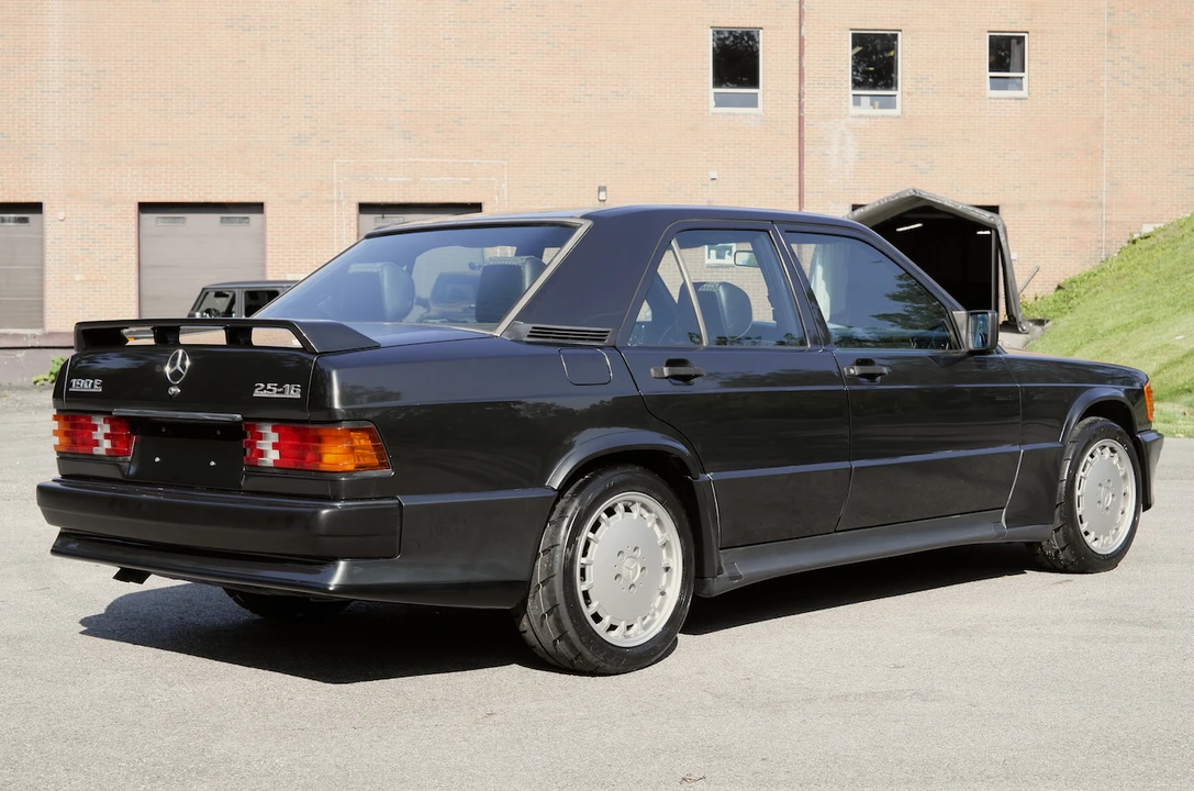 1990 Mercedes-Benz 190E 2.3-16 & 2.5-16 - Image 19 of 31