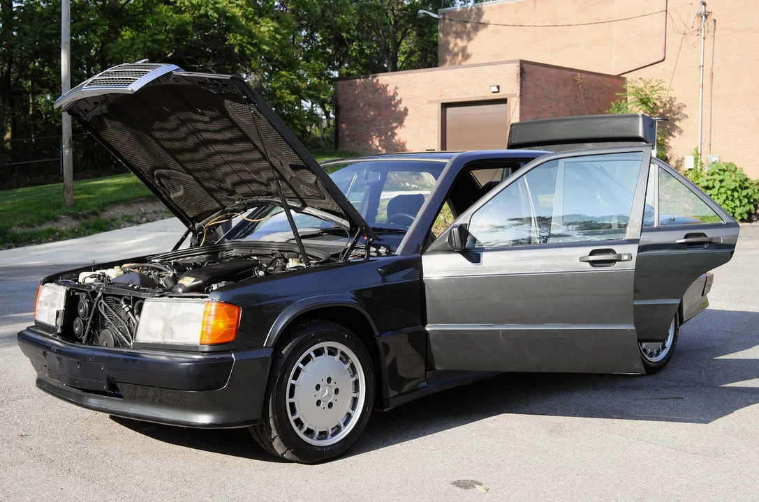 1990 Mercedes-Benz 190E 2.3-16 & 2.5-16 - Image 26 of 31