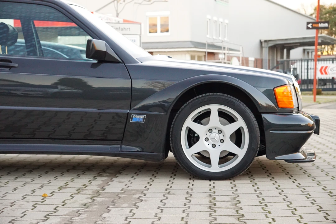 1990 Mercedes-Benz 190E 2.5-16 Evolution II - Image 11 of 24