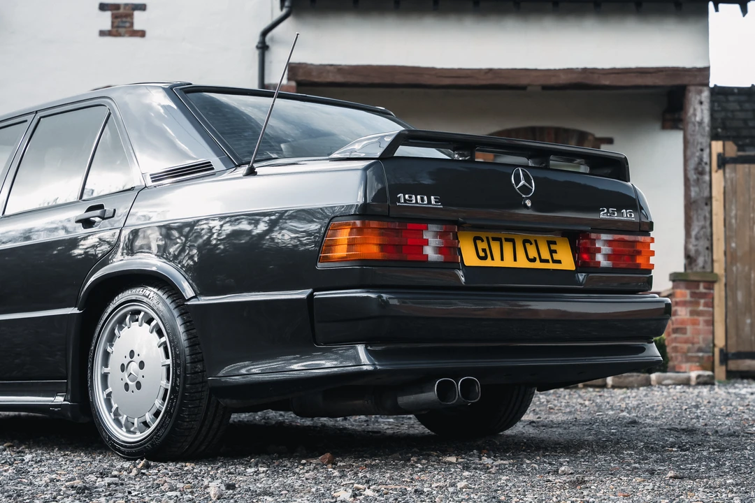 1990 Mercedes-Benz 190E 2.3-16 & 2.5-16 - Image 25 of 31