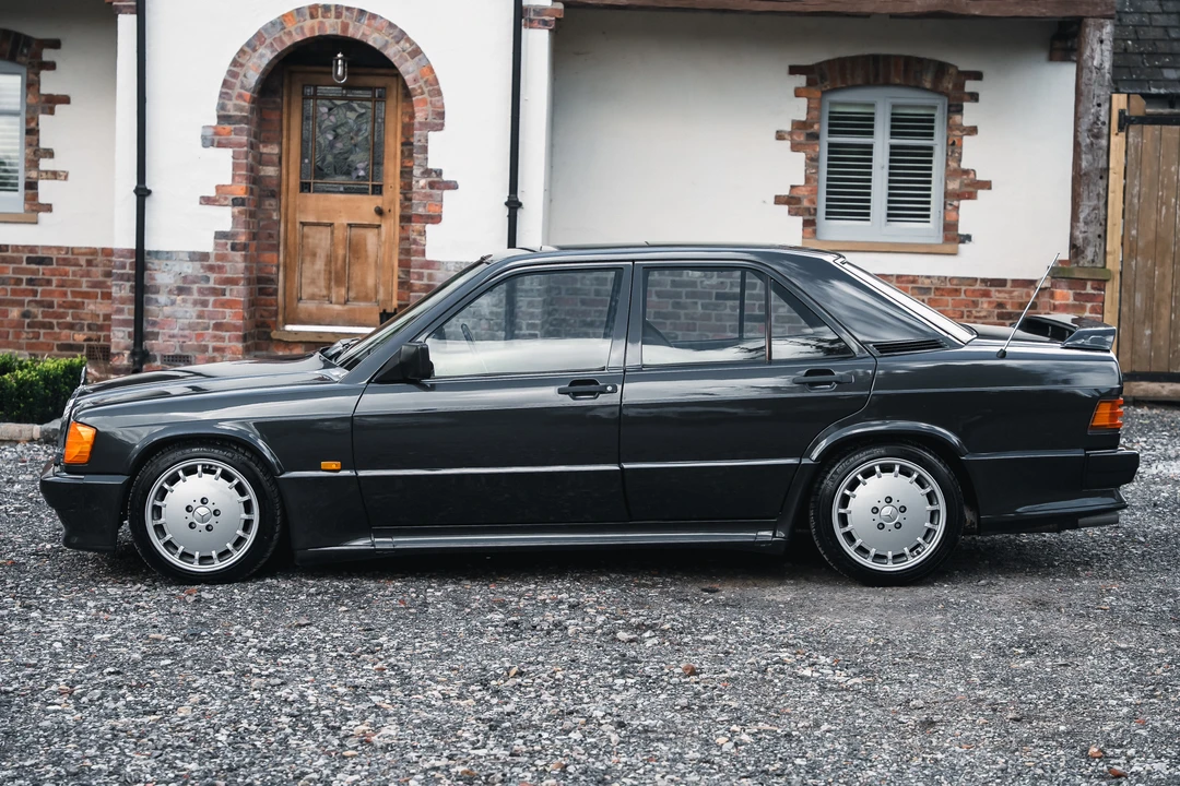 1990 Mercedes-Benz 190E 2.3-16 & 2.5-16 - Image 12 of 31