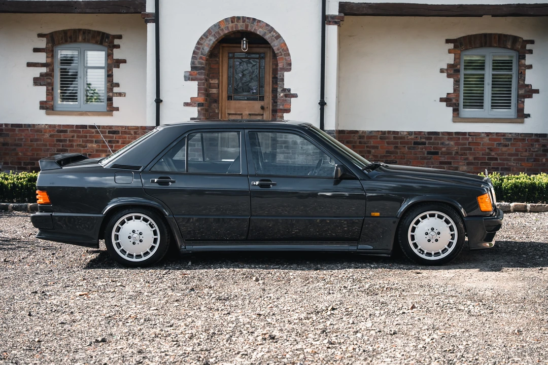 1990 Mercedes-Benz 190E 2.3-16 & 2.5-16 - Image 8 of 31