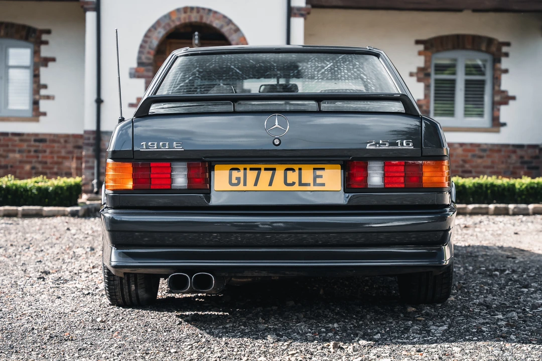 1990 Mercedes-Benz 190E 2.3-16 & 2.5-16 - Image 6 of 31