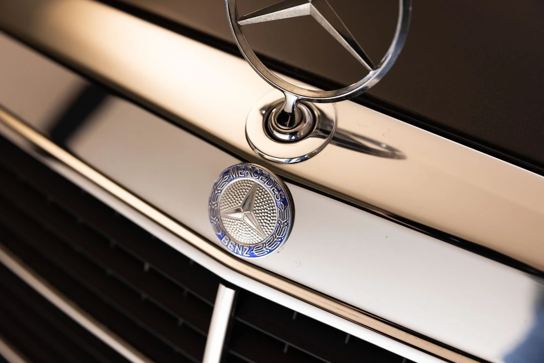 1990 Mercedes-Benz 190E 2.5-16 Evolution II - Image 24 of 31