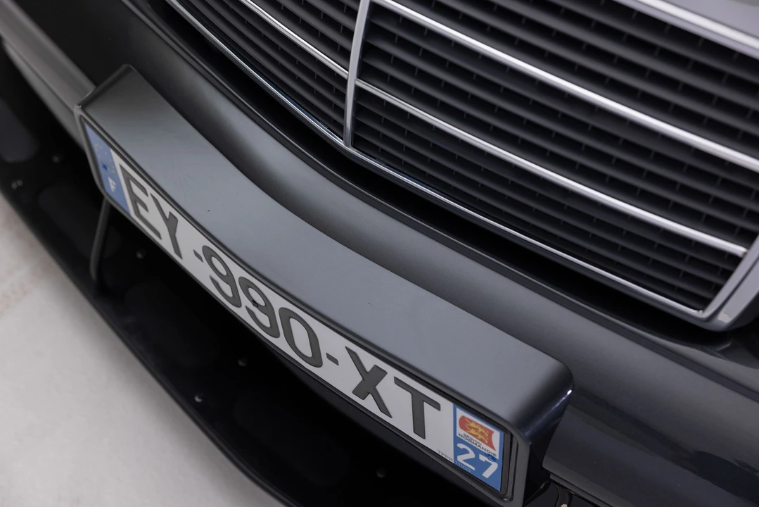 1990 Mercedes-Benz 190E 2.5-16 Evolution II - Image 21 of 31