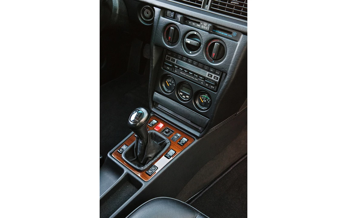 1990 Mercedes-Benz 190E 2.5-16 Evolution II - Image 23 of 31