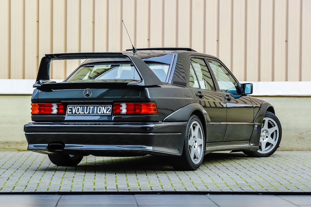 1990 Mercedes-Benz 190E 2.5-16 Evolution II - Image 8 of 31