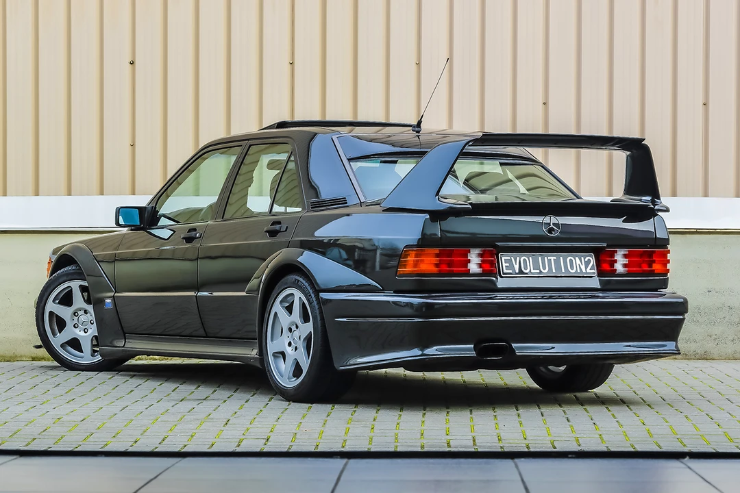 1990 Mercedes-Benz 190E 2.5-16 Evolution II - Image 13 of 31
