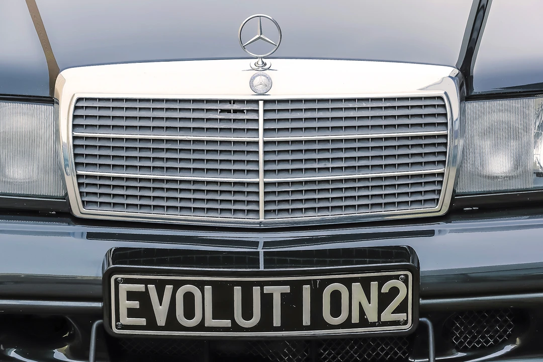 1990 Mercedes-Benz 190E 2.5-16 Evolution II - Image 20 of 31