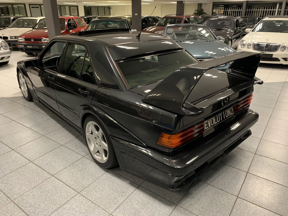 1990 Mercedes-Benz 190E 2.5-16 Evolution II - Image 26 of 31