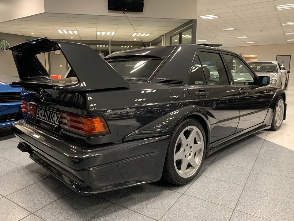 1990 Mercedes-Benz 190E 2.5-16 Evolution II - Image 29 of 31