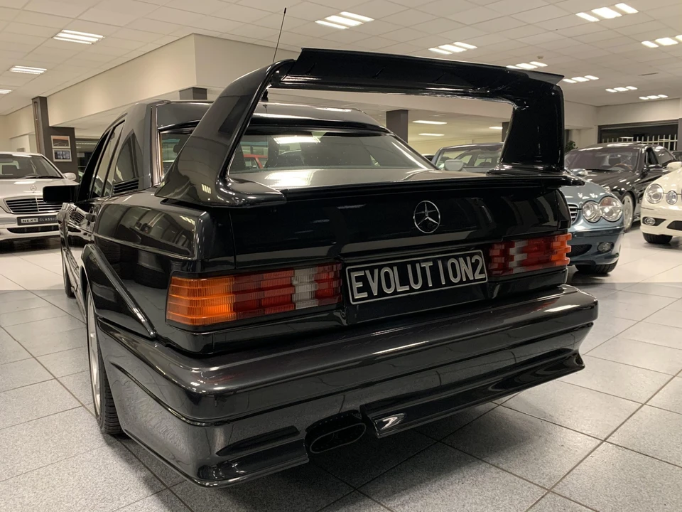 1990 Mercedes-Benz 190E 2.5-16 Evolution II - Image 27 of 31