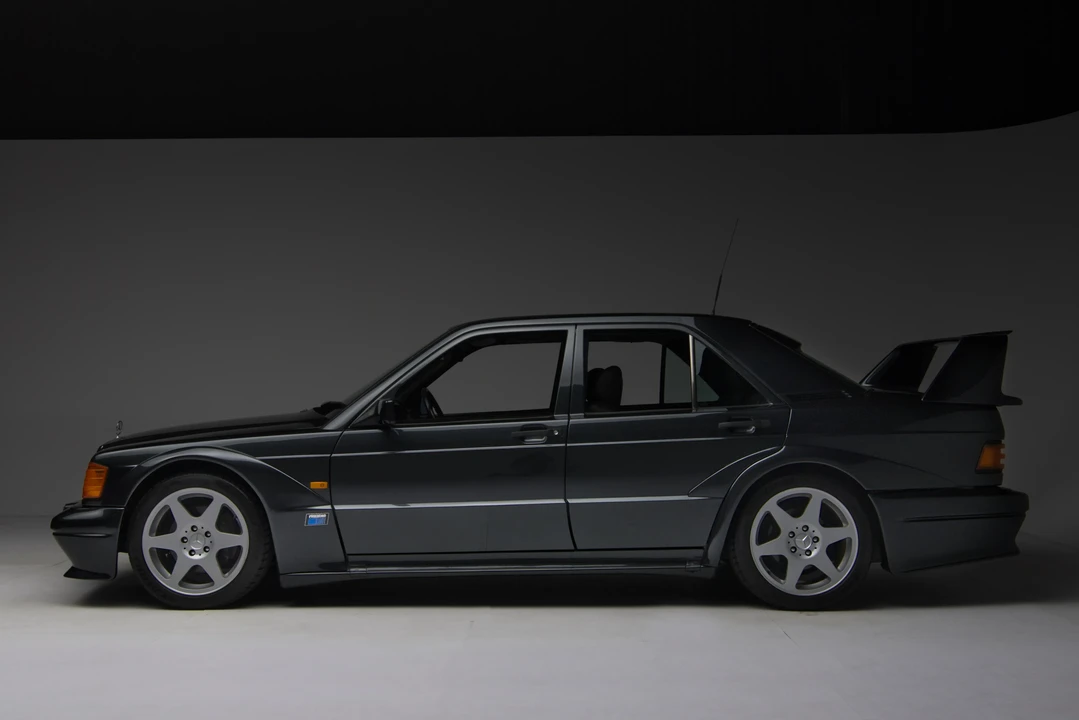 1990 Mercedes-Benz 190E 2.5-16 Evolution II - Image 22 of 31