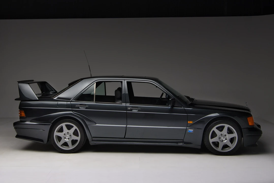1990 Mercedes-Benz 190E 2.5-16 Evolution II - Image 16 of 31