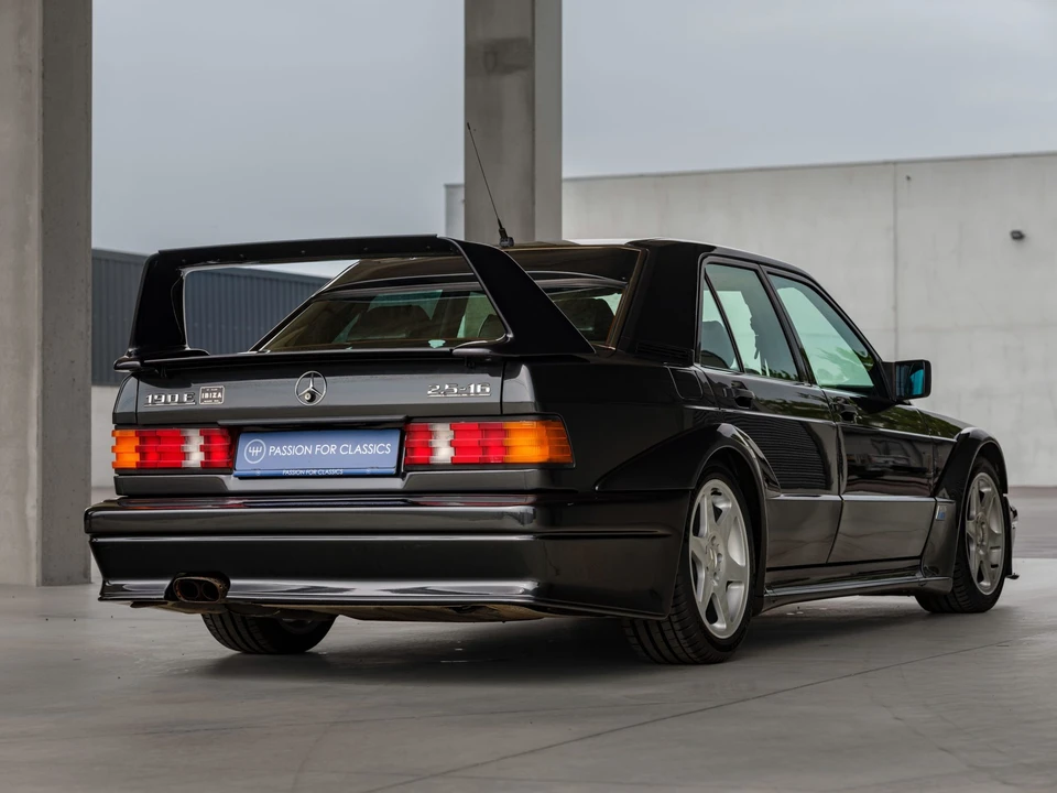 1990 Mercedes-Benz 190E 2.5-16 Evolution II - Image 9 of 31