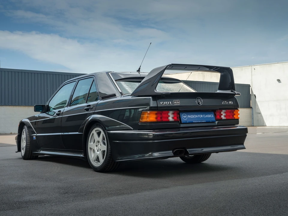 1990 Mercedes-Benz 190E 2.5-16 Evolution II - Image 20 of 31