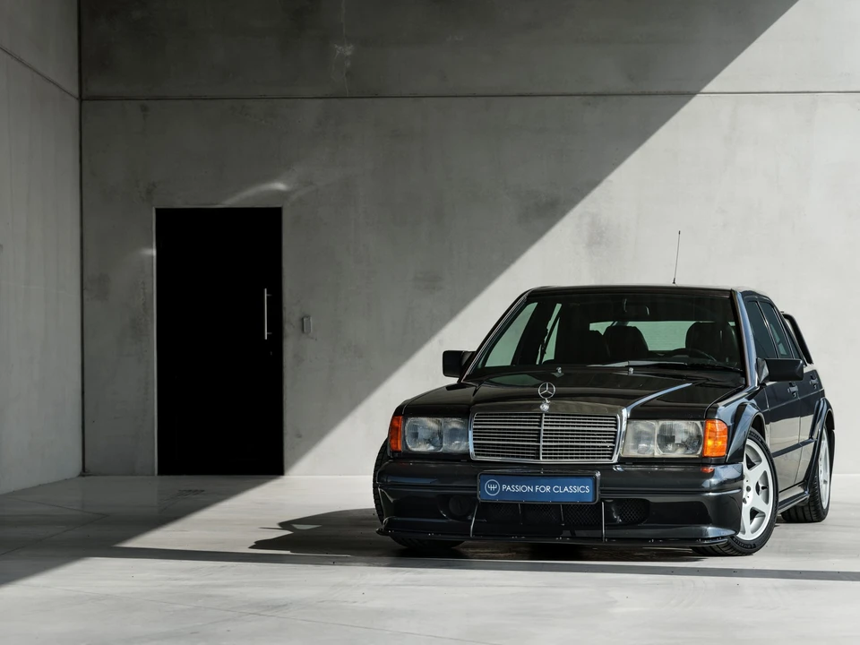 1990 Mercedes-Benz 190E 2.5-16 Evolution II - Image 4 of 31