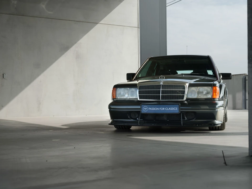 1990 Mercedes-Benz 190E 2.5-16 Evolution II - Image 3 of 31
