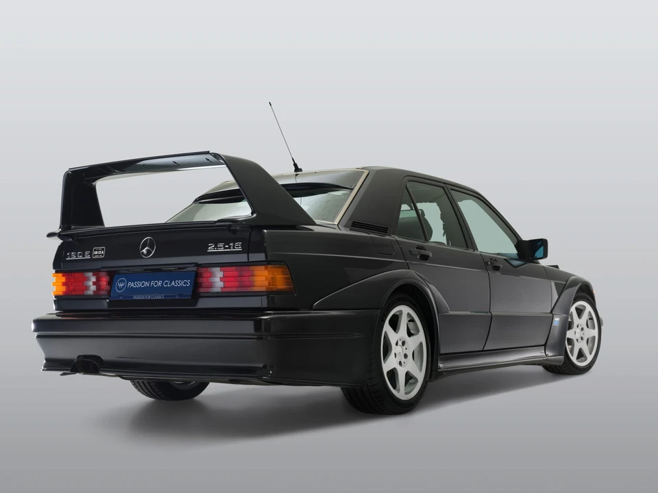 1990 Mercedes-Benz 190E 2.5-16 Evolution II - Image 26 of 31
