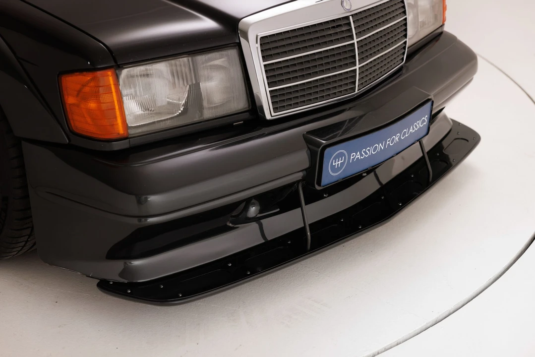 1990 Mercedes-Benz 190E 2.5-16 Evolution II - Image 27 of 31