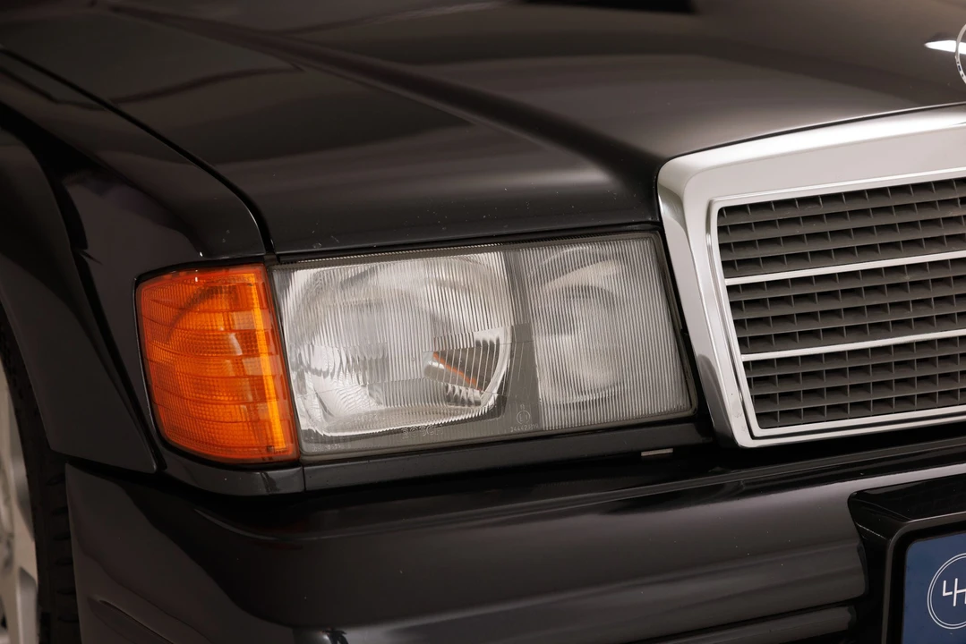 1990 Mercedes-Benz 190E 2.5-16 Evolution II - Image 30 of 31