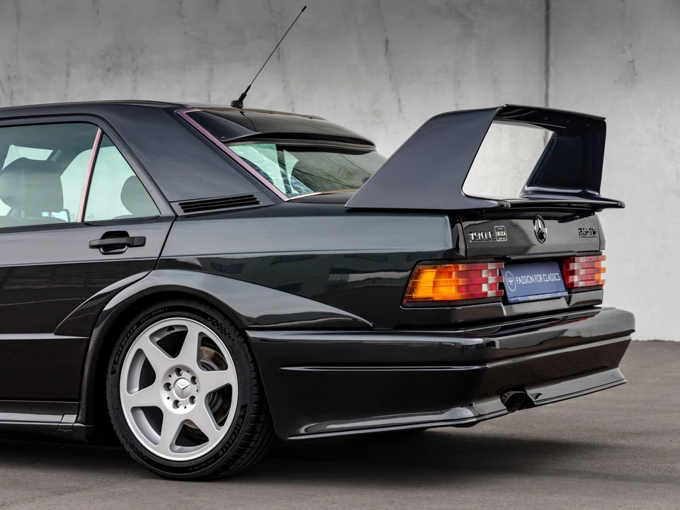 1990 Mercedes-Benz 190E 2.5-16 Evolution II - Image 28 of 31