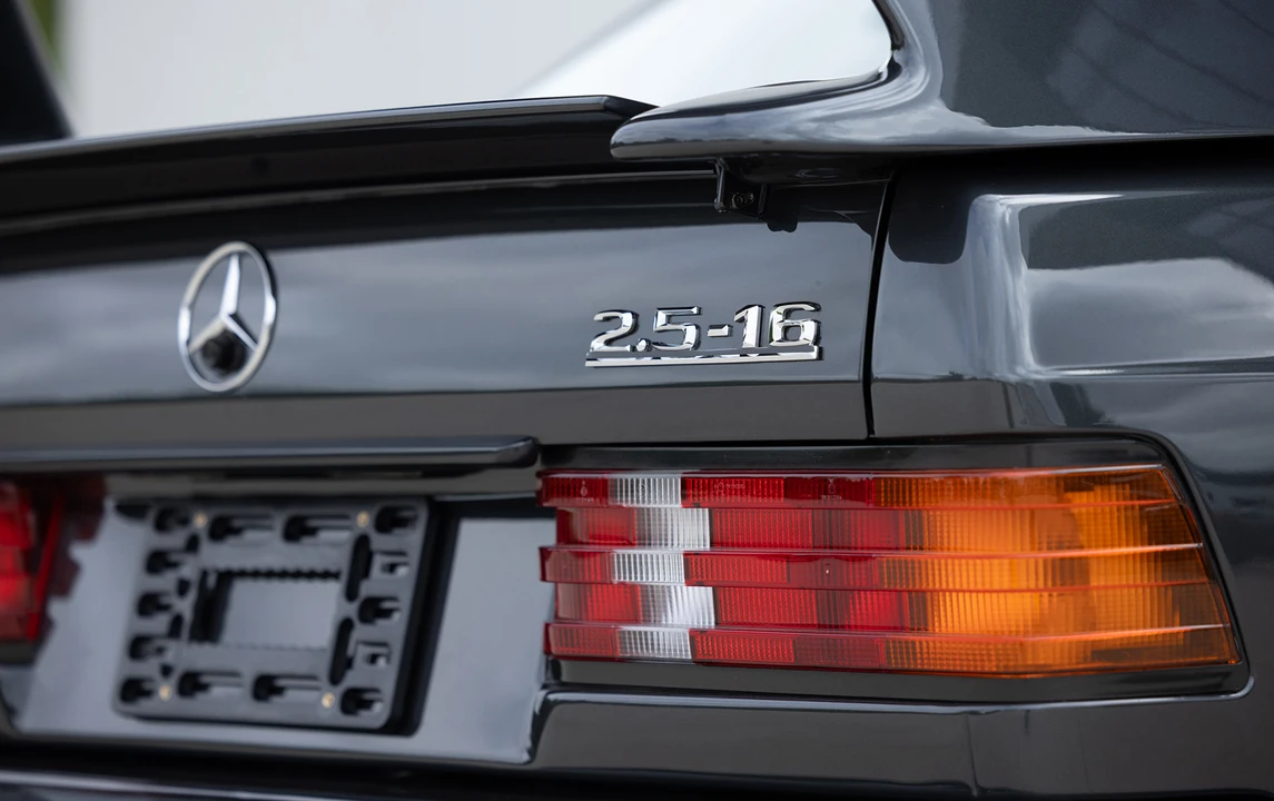1990 Mercedes-Benz 190E 2.5-16 Evolution II - Image 16 of 18