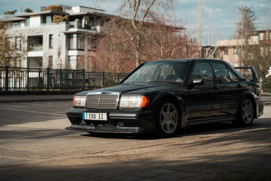 1990 Mercedes-Benz 190E 2.5-16 Evolution II - Image 23 of 31