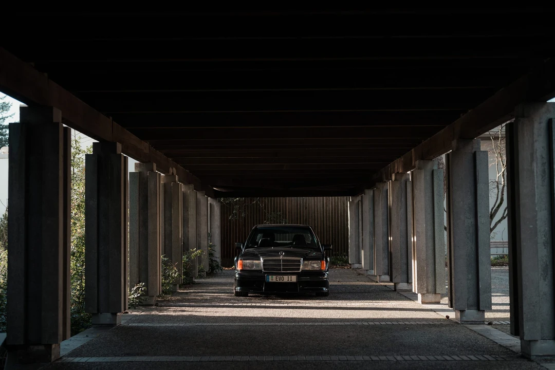 1990 Mercedes-Benz 190E 2.5-16 Evolution II - Image 29 of 31