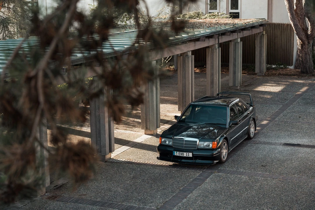 1990 Mercedes-Benz 190E 2.5-16 Evolution II - Image 26 of 31