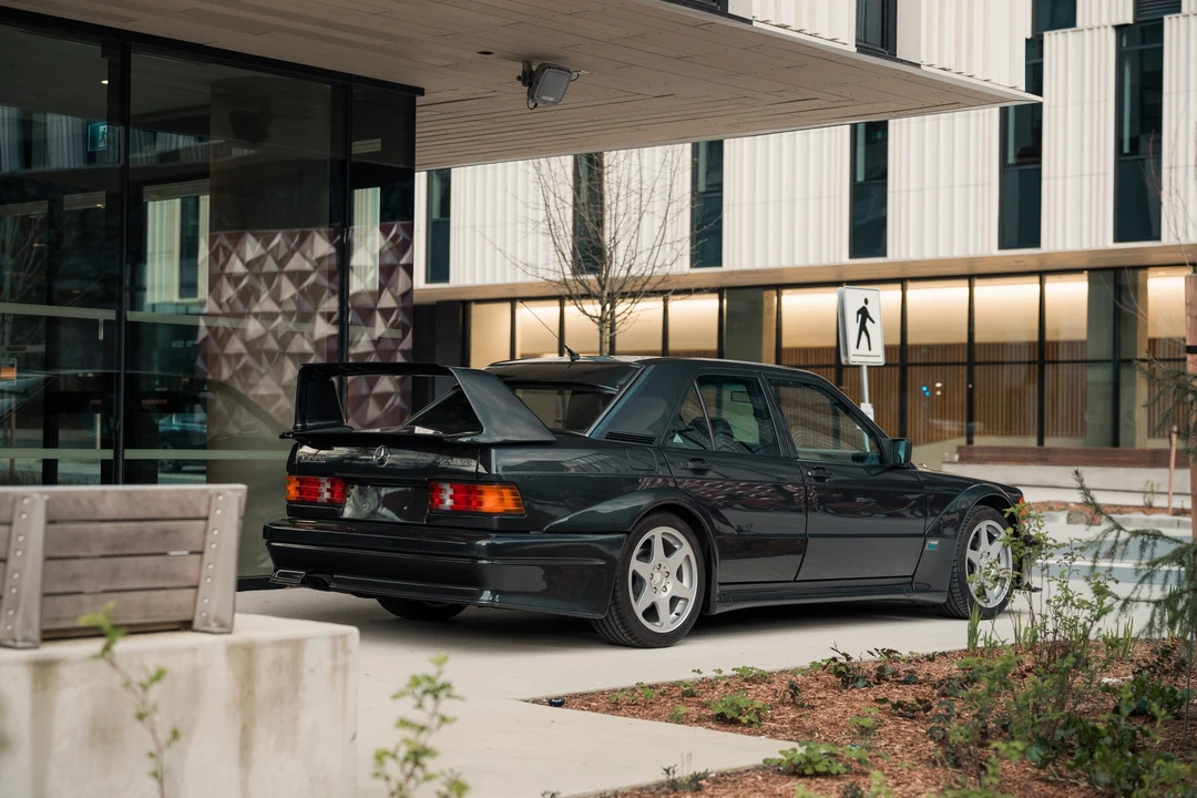 1990 Mercedes-Benz 190E 2.5-16 Evolution II - Image 18 of 31