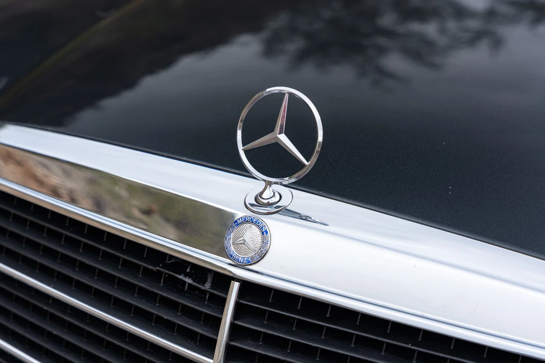 1990 Mercedes-Benz 190E 2.5-16 Evolution II - Image 25 of 31