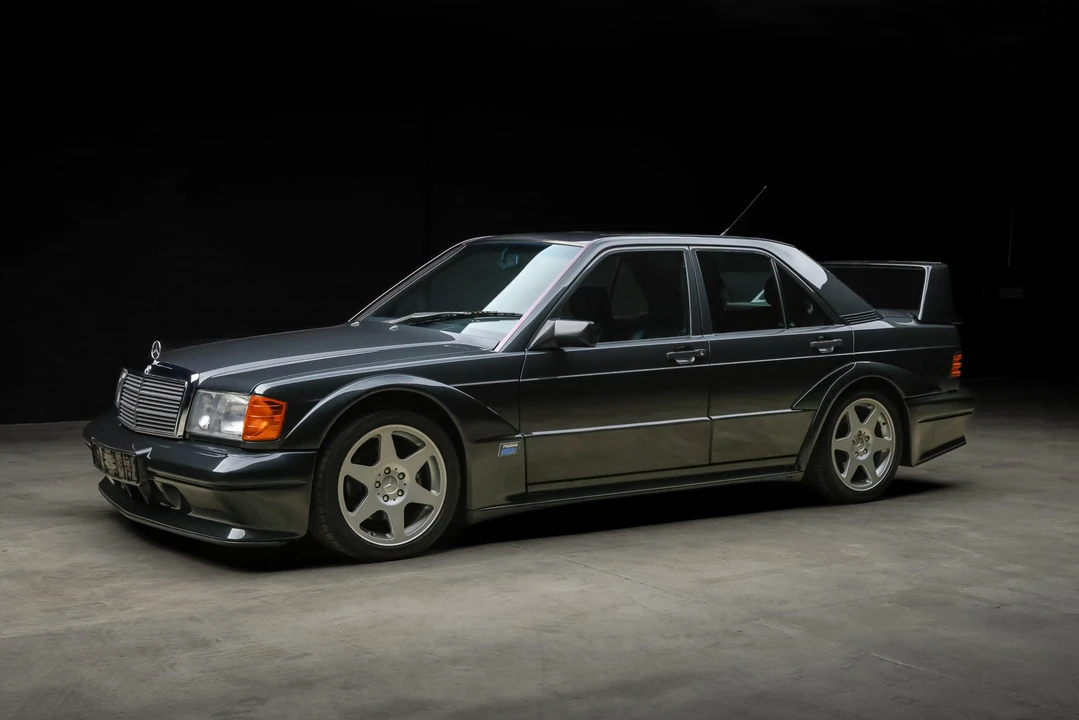 1990 Mercedes-Benz 190E 2.5-16 Evolution II - Image 19 of 31