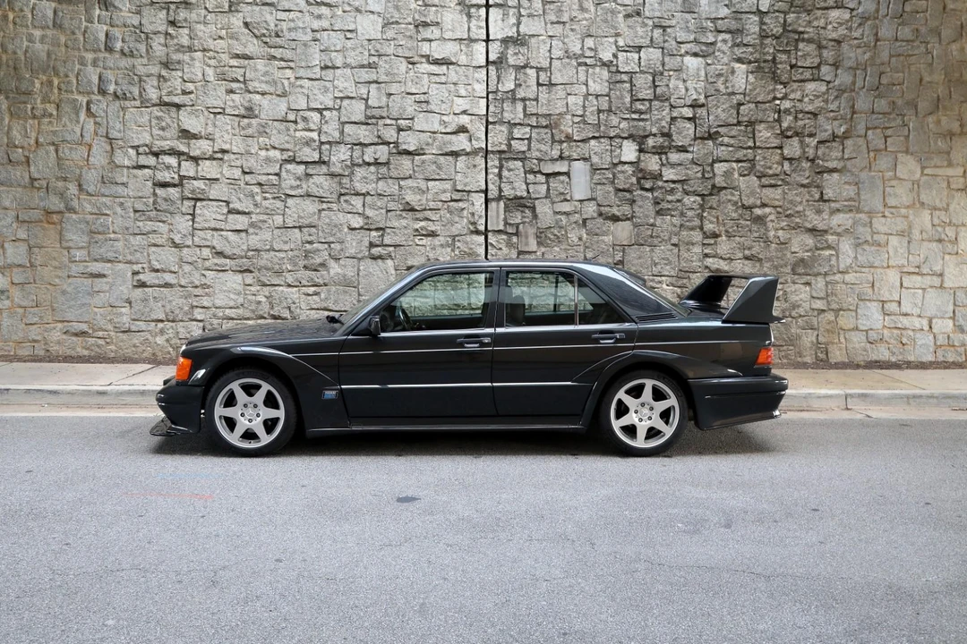 1990 Mercedes-Benz 190E 2.5-16 Evolution II - Image 16 of 31
