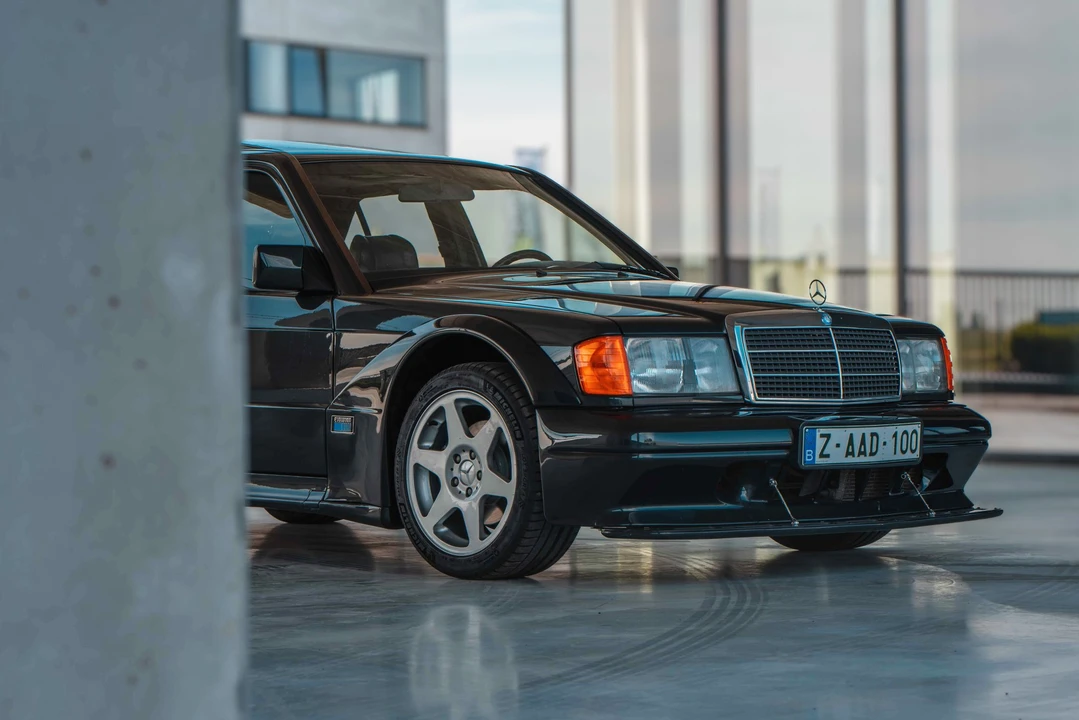 1990 Mercedes-Benz 190E 2.5-16 Evolution II - Image 25 of 31