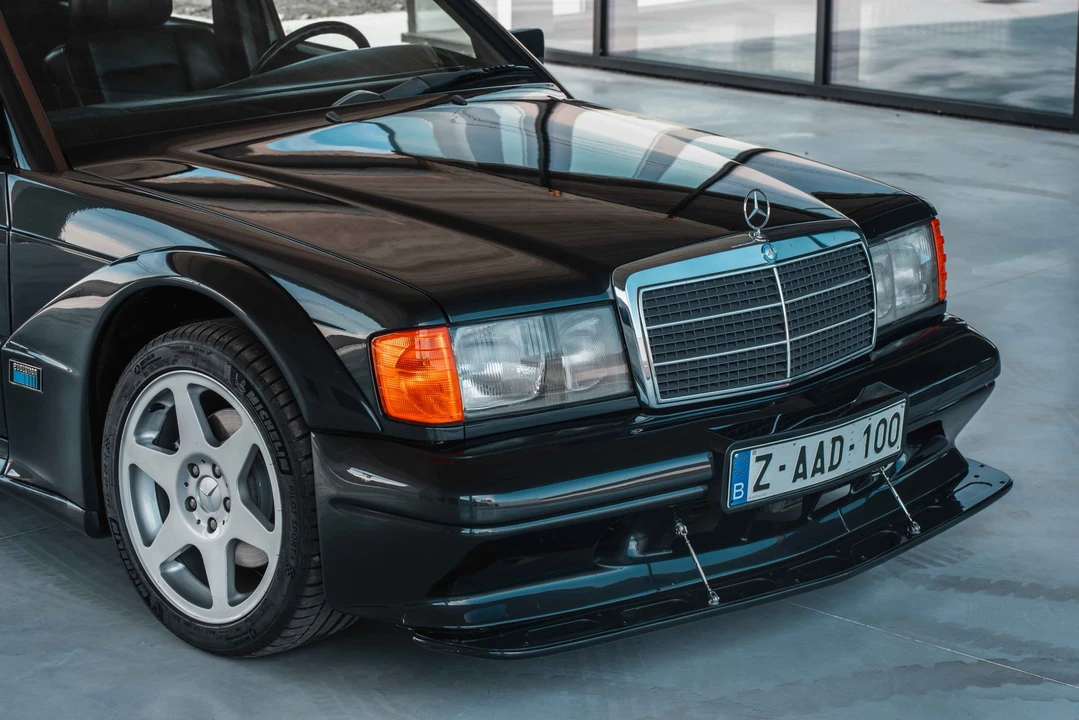 1990 Mercedes-Benz 190E 2.5-16 Evolution II - Image 24 of 31